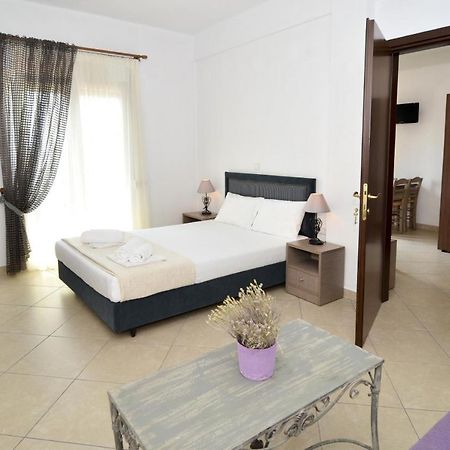 Inanthi Apartment Potos Bilik gambar