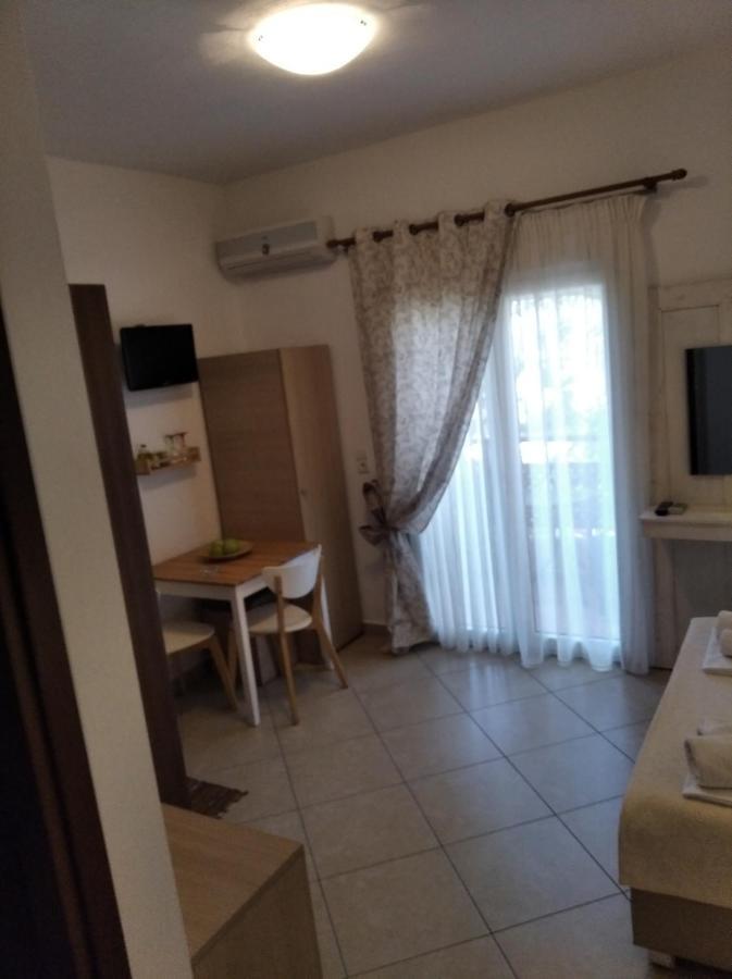 Inanthi Apartment Potos Luaran gambar