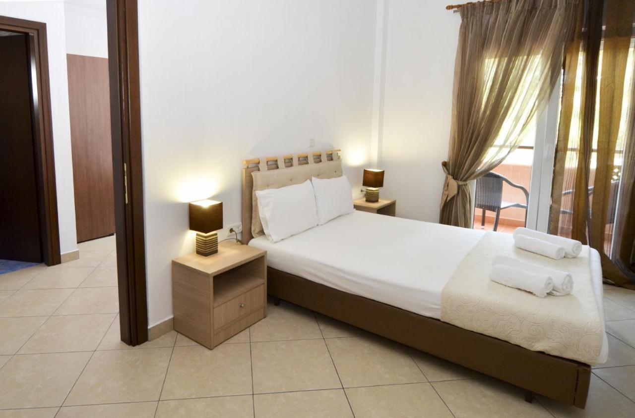 Inanthi Apartment Potos Bilik gambar