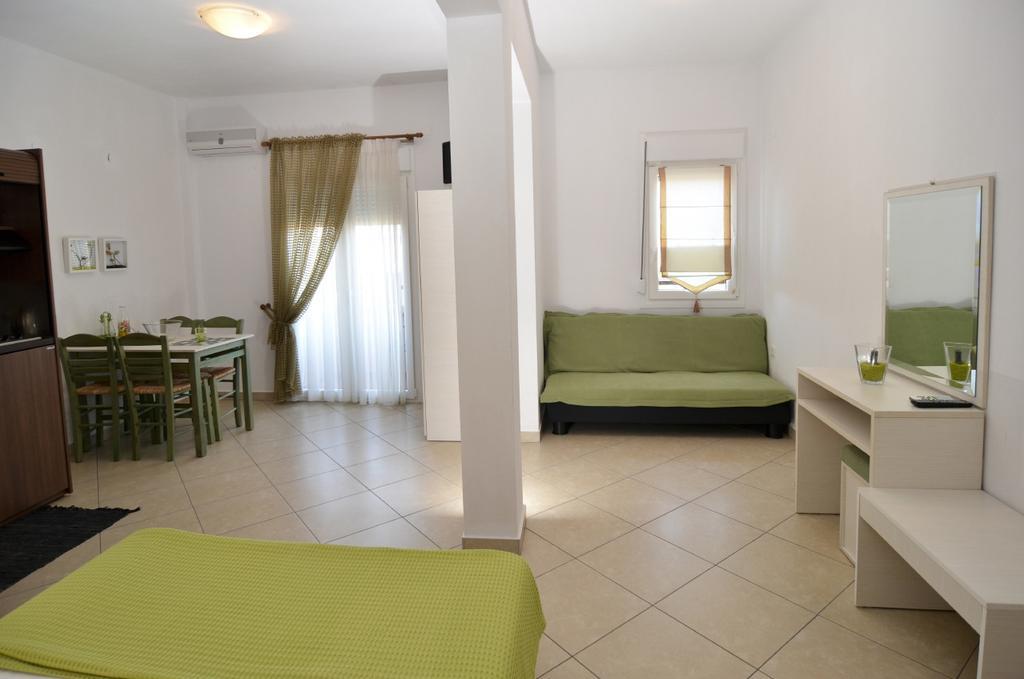 Inanthi Apartment Potos Luaran gambar